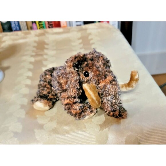 Giganto the Wooly Mammoth Ty Beanie Baby DOB December 17, 2000 sealed w TAG MINT - Picture 9 of 16